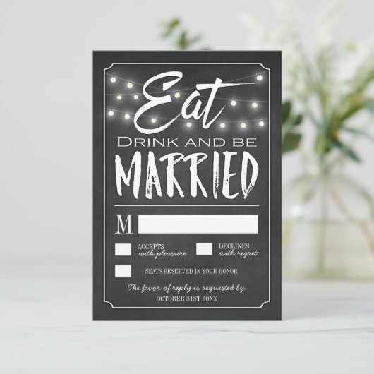 Krijt Eet Drink & Wees Getrouwd Bruiloft RSVP Kaar Kaartje (Staand voorkant)