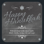 Krijtbord Faux Zilver Glitter Chanoeka Vierkante Sticker<br><div class="desc">Een krijtbord achtergrond shows van de woorden "Happy Chanoeka" die wordt weergegeven in een zilveren faux glitter effect. Een zilveren glitterster van David doorprikt de top van het ontwerp. Dreidels worden toegevoegd als accenten samen met bochtige ornamenten om uw speciale boodschap te lijsten. Perfecte manier om uw Chanoeka-viering een die...</div>