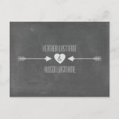 Krijtbord geïnspireerde pijlen Save the Date - Wit Aankondigingskaart (Voorkant)