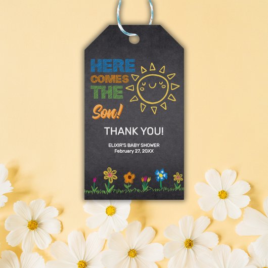 Krijtbord hier komt het Baby shower van de Zoon Cadeaulabel