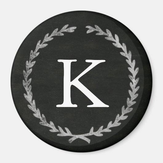 Krijtbord krans monogram magneet (Voorkant)