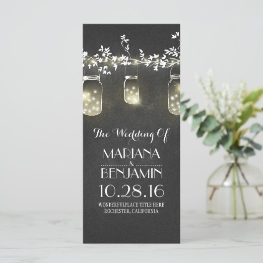 krijtbord mason jar string lichten bruiloft progra programmakaart (Staand voorkant)