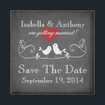 krijtbord Tortelduifjes Sla de datummagneet op Magneet<br><div class="desc">Kondig uw bruiloft in stijl met onze moderne krijtbord ontwerp chique liefde vogels Save the Date magneet. Pas gewoon onze populaire magneten aan met uw trouwinformatie en u bent klaar om te gaan. Onze schattige schoolbord liefde vogels opslaan de datum magneet bruiloft aankondigingen zijn beschikbaar in onze winkel. Bekijk onze...</div>