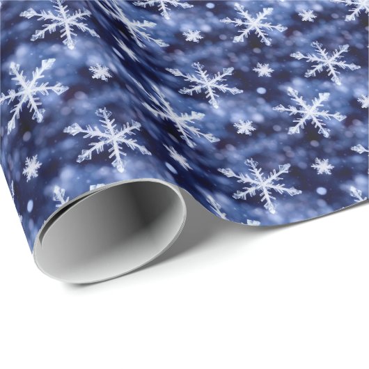 Kristalsneeuwvlokken op blauw winterthema cadeaupapier (Rol Hoek)