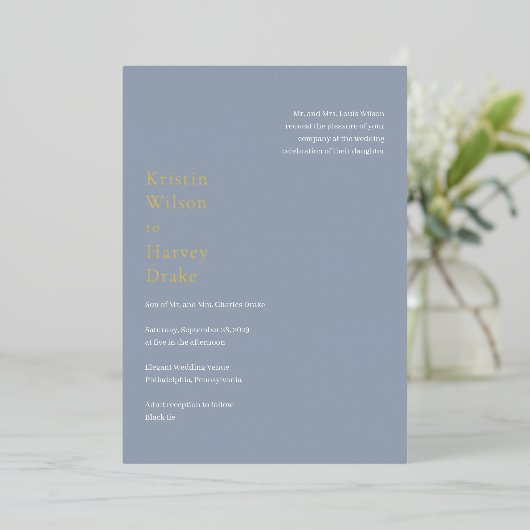 Kristin Dusty Blue Modern Wedding Folie Uitnodiging (Staand Voorkant)
