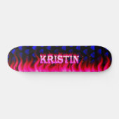 Kristin skateboard roze vuur en vlammenontwerp. (Horizontaal)