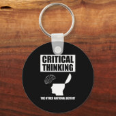Kritisch denken over het andere nationale tekort sleutelhanger (Voorkant)