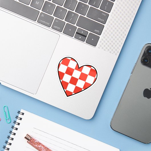 Kroatië Hart Sticker – Patriotisch (Laptop met iPhone)