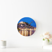 Kroatische stad Sibenik 's nachts Ronde Klok (Huis)