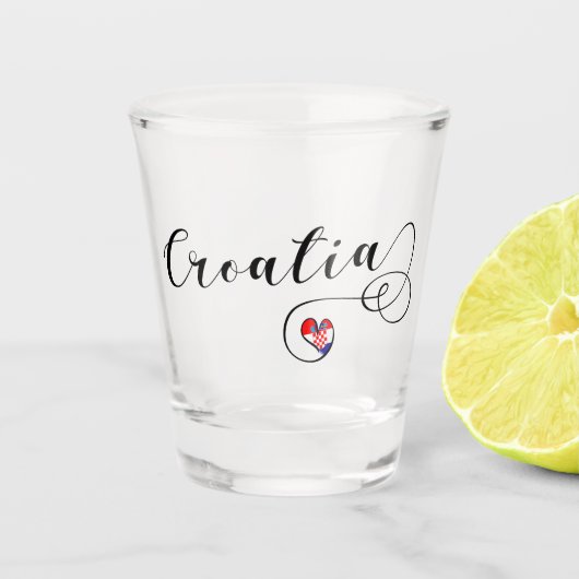 Kroatische vlag in Heart, Kroatië Shot Glas (Voorkant)