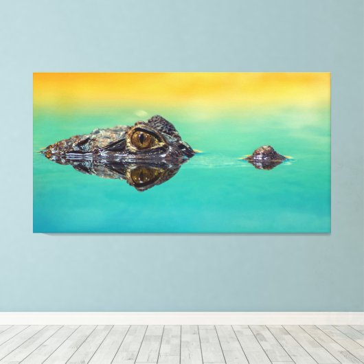 Krokodil op stilstaand watercanvas afdrukken (Insitu (Houten vloer))