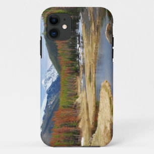 Kronkelende Colorado-rivier met bergen en dennenbo iPhone 11 Hoesje