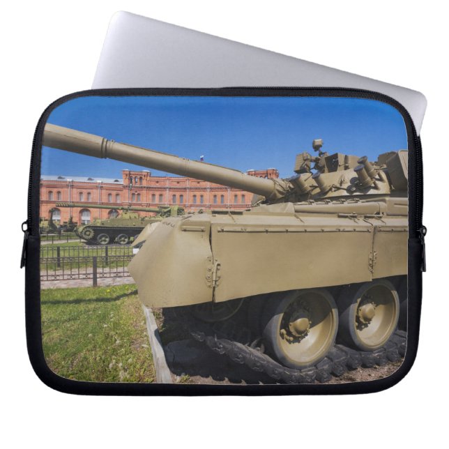 Kronverksky Island, Artillerie Museum, tanks Laptop Sleeve (Voorkant)