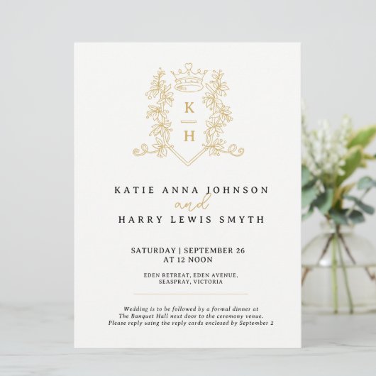 Kroon en foilage bruiloft zwart goud op wit kaart (Staand voorkant)