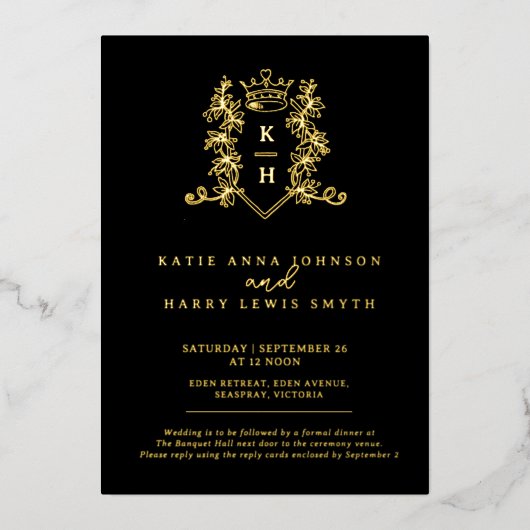 Kroon monogram Foilage bruiloft zwart goud Folie Uitnodiging (Voorkant)