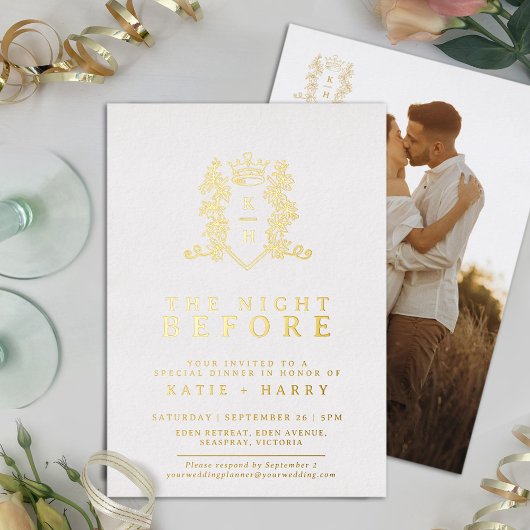 Kroon monogram gouden bruiloft de avond ervoor folie uitnodiging