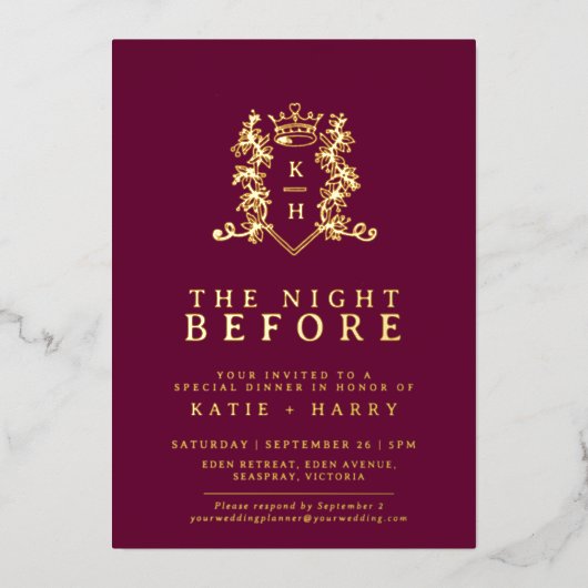 Kroon monogram gouden wijn rode bruiloft nacht erv folie uitnodiging (Voorkant)