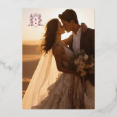 Kroon monogram gouden wijn rode bruiloft nacht erv folie uitnodiging (Achterkant)