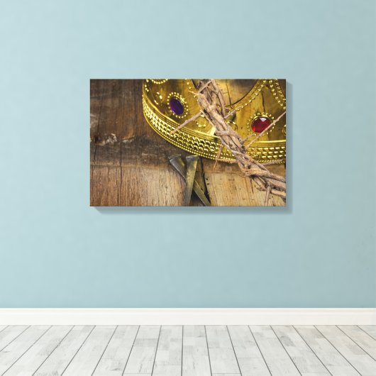 Kroon van doornen en gouden kroon met nagels canvas afdruk (Insitu (Houten vloer))
