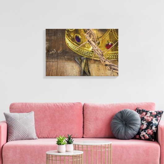 Kroon van doornen en gouden kroon met nagels canvas afdruk (Insitu (Woonkamer))