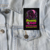 Kruipende Chloe – Paranormale Punks Button (Insitu)