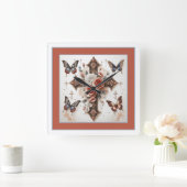 Kruis, Rozen en Vlinders Vierkante Klok (Huis)