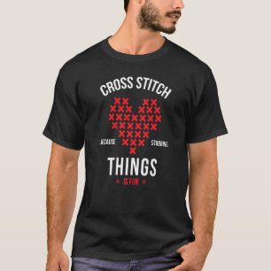 Kruistitel omdat het stabben van dingen leuk is em t-shirt