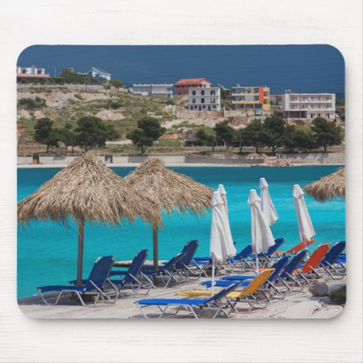 Ksamil, strand aan de zee muismat (Voorkant)