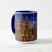 Kuala Lumpur skyline 's nachts Mok (Voorkant links)