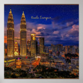 Kuala Lumpur skyline 's nachts Poster (Voorkant)