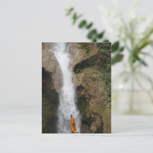 Kuang Sii Waterfall Monk Briefkaart (Staand voorkant)