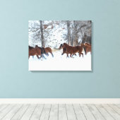 Kudde paarden rennend in de sneeuw canvas afdruk (Insitu (Houten vloer))