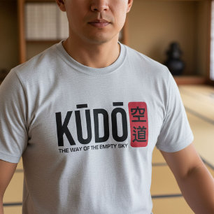 Kudo – Minimaal Japans embleem voor vechtsporten T-shirt