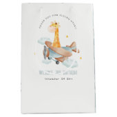 Kuffenblauw vliegend boven Giraffe dierlijk gewas Medium Cadeauzakje (Voorkant)