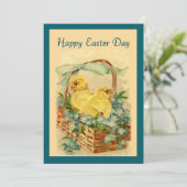 Kuikens in een mandje  paasuitnodiging kaart (Staand voorkant)
