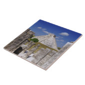 Kukulcan Pyramid, gezien vanuit de groep van de Tegeltje (Zijkant)