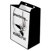 Kung Fu Black Belt Martial Arts Medium Cadeauzakje (Achterkant Gekanteld)