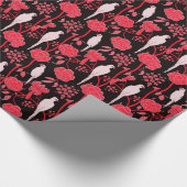 KUNNEN DE DECO RODE STROMEN, WITTE PARROTS OP ZWAR CADEAUPAPIER (Hoek)