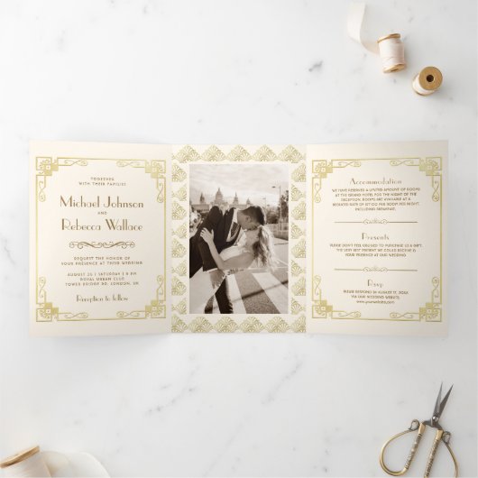  kunst Deco Style Ivory en Gold Wedding Drieluik Uitnodiging (Binnen)