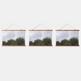KUNST- EN ONTWERPTAPISSERIE MET HOUTEN BLAD HANGEND WANDKLEED