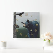 Kunst met zwarte Beer, Raven en totempaal Vierkante Klok (Huis)