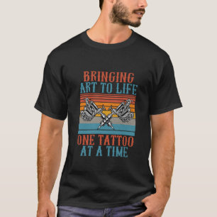 Kunst tot leven brengen, één Tattoo per Tattoo T-shirt