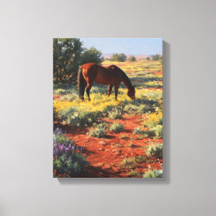 Kunst van een grazende paard tussen woestijn wilde canvas afdruk