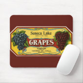Kunst van oude fruitkratlabel, Seneca Lake-druiven Muismat (Met muis)