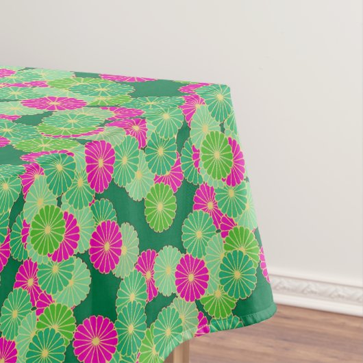 Kunstdebloem - tinten groen, fuchsie tafelkleed (Voorbeeld)