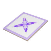 Kunstdeco-elementen in diep en licht paars tegeltje (Zijkant)