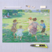 kunstdeco-kinderen die ontkoppelen tissuepapier (Craft)