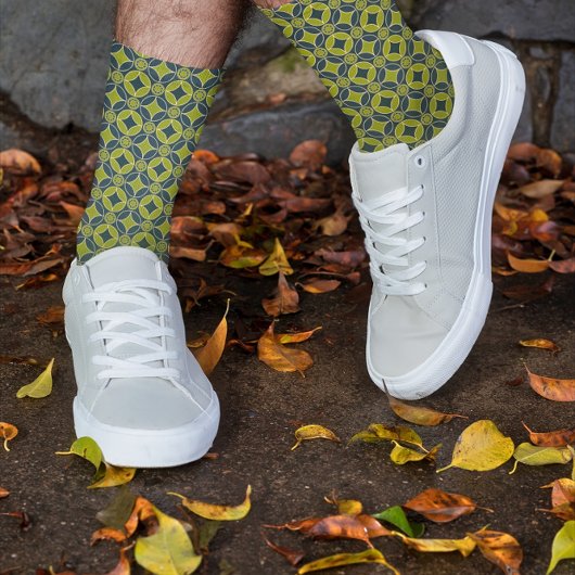 kunstdecopatroon in olijven en zwart sokken