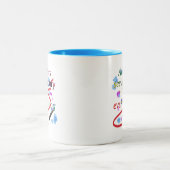 Kunstenaars zien schoonheid in alles tweekleurige koffiemok (Center)