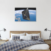 Kunstenconcept van NanoSail-D in de ruimte Canvas Afdruk (Insitu (Slaapkamer))